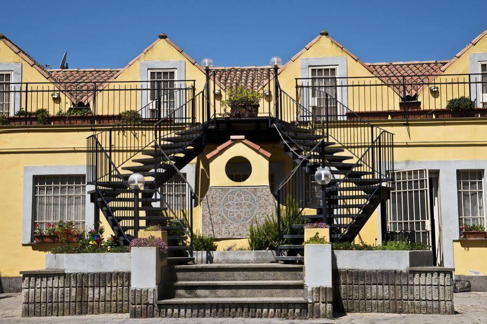 Agriturismo Il Casale Delle Ginestre Фьюмичино Экстерьер фото